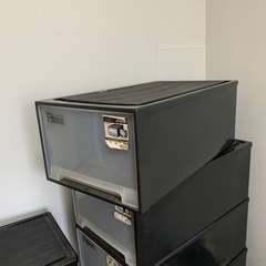 押し入れ用整理ダンス　プラスチック製。の画像