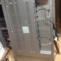 42インチ液晶ワイドテレビの画像