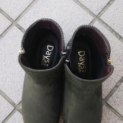 美品 24㎝ ショートブーツの画像