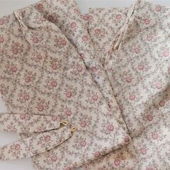 ピンクの花柄カーテン/一間腰窓用/中古難あり/タッセル付き/23...