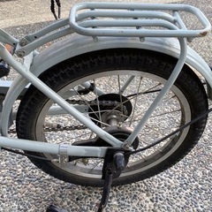 bikke 子供用自転車　16インチ　ヘルメットおまけの画像