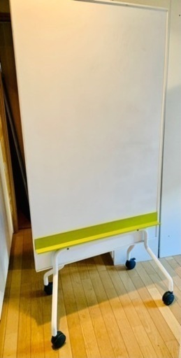 アスクル　Matty（マッテイ）ホワイトボード　両面タイプ縦型