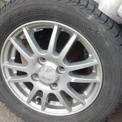 軽自動車　スタッドレスタイヤ　溝あり