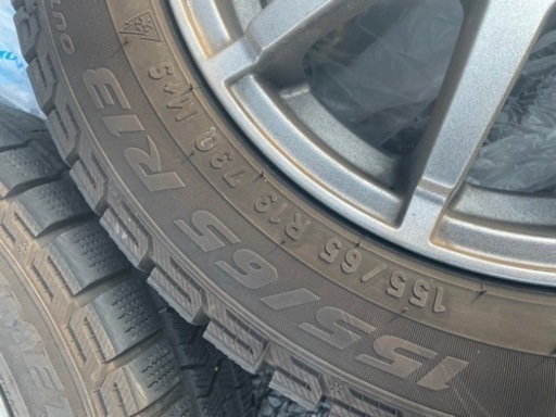 アルミ、スタッドレスタイヤ、ナット　1式