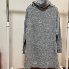 VISのモコモコチュニックの画像