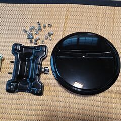 ジムニー　純正スペアタイヤカバー　ブラケット