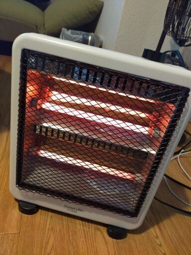 800w 電気ストーブ