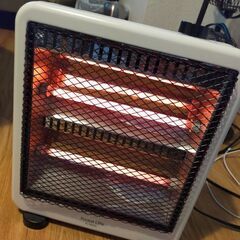 800w 電気ストーブ
