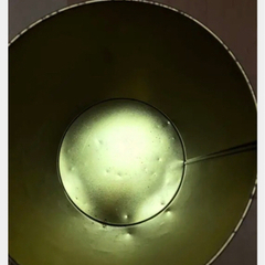 バドワイザー　缶入れ物の画像