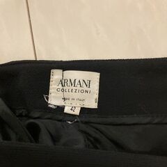 アルマーニのスカートの画像