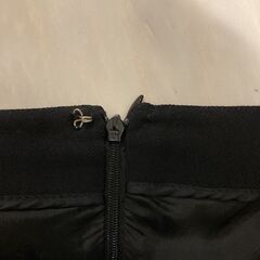アルマーニのスカートの画像