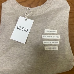 cleioのセーター