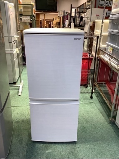 【リサイクルサービス八光　田上店　安心の3か月保証　配達設置ok】シャープ SHARP 冷蔵庫(幅48.0cm) 137L つけかえどっちもドア 2ドア SJ-D14F-W