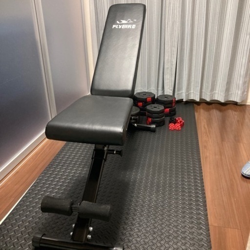 ダンベル　ベンチ全て込みで10000円でお譲りします。