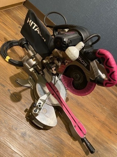 日立　HITACHI 190㎜ 卓上スライド丸のこ C7RSHC スライドマルノコ スライド丸ノコ チップソー付き　美品