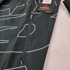 ニューバランス ナイトランジャケット　S　新品半額　定価9790円　ラスト一着の画像