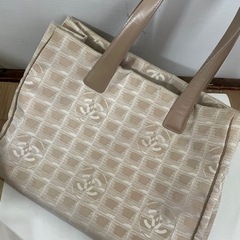 CHANEL  ニュートラベルライン　美品