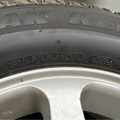 ブリヂストン ブリザックレボ2 195/65R15スタッドレスの画像