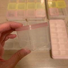 離乳食フリージングタッパーセット　無料で差し上げますの画像