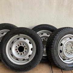 軽　スタッドレスタイヤ　145/70R12 