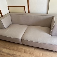 三人掛けソファー 90％新しい 値下げします