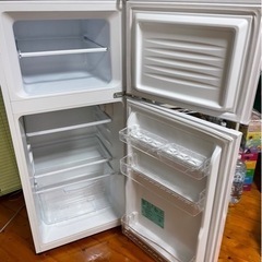 Haier 冷凍冷蔵庫 の画像