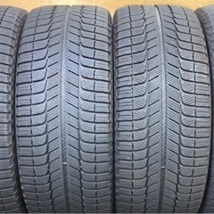 245/45R18 スタッドレスタイヤ4本セット・MICHELIN