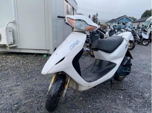 ★お支払い総額 4.0万円★ ホンダ Z4 AF63  人気のZ4激安出品！ フロントディスクブレーキ 4スト、インジェクション♪ 通勤通学に♪ 関東圏内即日配送可能です！