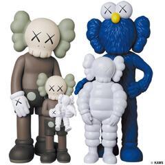 KAWS FAMILY BROWN/BLUE/WHITE カウズ ファミリー