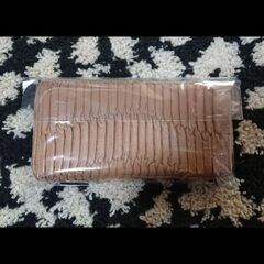 ￥3500coach マディソンギャザード　長財布の画像