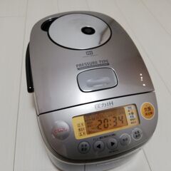 炊飯器　象印 (ZOJIRUSHI)