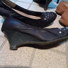 ブーツ、パンプス、サンダル4足まとめて差し上げますの画像