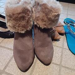 ブーツ、パンプス、サンダル4足まとめて差し上げますの画像