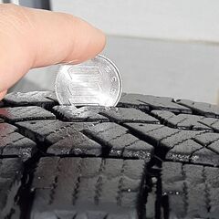 【引き取り限定】スタッドレスタイヤ　BRIDGESTONE　BLIZZAK VRX2　ホイール付き４本セットの画像