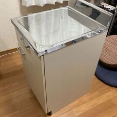 流し台の延長に　調理台の画像