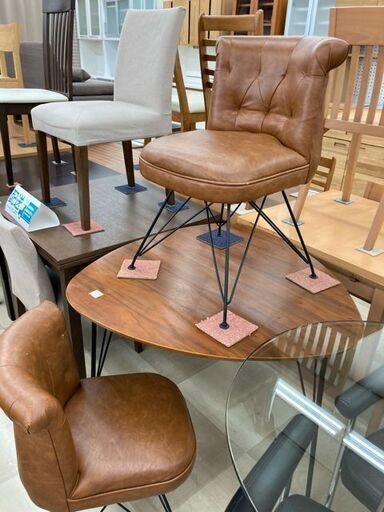 ダイニング3点セット　ﾌﾞﾗｳﾝ　木製