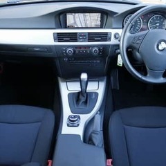 BMW3シリーズ入庫しました🚙！！お早目のお問い合わせを(∩´∀｀)∩の画像
