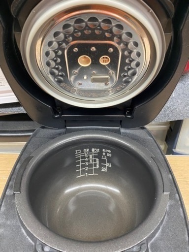 I328　Tiger5.5合炊き圧力IH炊飯ジャー　2014年式