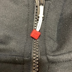 錦織選手着用デザイン UNIQLO ロゴ入り スウェットパーカー 上のみ 黒の画像