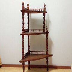 アンティーク調のコーナーラック　コーナーシェルフの画像