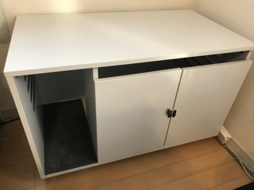 【引取り限定】猫 ﾄｲﾚ ﾄｲﾚｶﾊﾞｰ 収納 猫砂飛散防止 家具 ｷｬｽﾀｰ付
