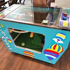 レトロ ポップな クレーンゲーム本体 UFOキャッチャー 【中古...