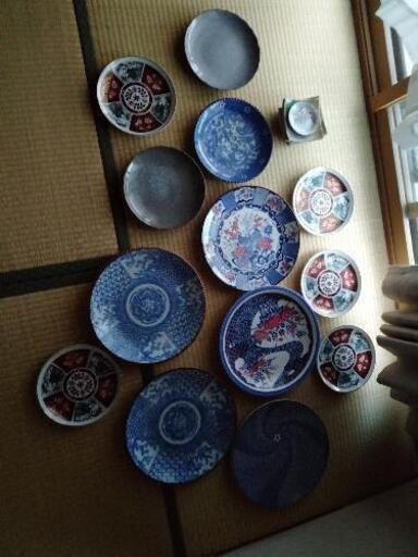 とても味のある食器類です。