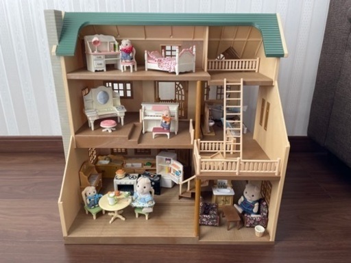 シルバニアファミリー　緑の丘のすてきなお家　家具人形など
