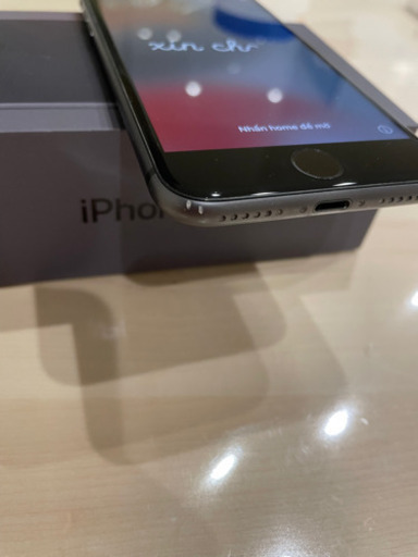 iPhone8 SpaceGray 64GB SIMロック解除 [美品]