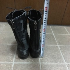 23㎝　Forever21 レースアップブーツの画像