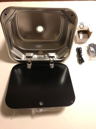自作キャンピングカーに　シンク