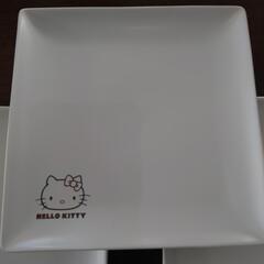 ハローキティ角皿の画像