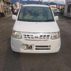パールホワイト。日産オッティ