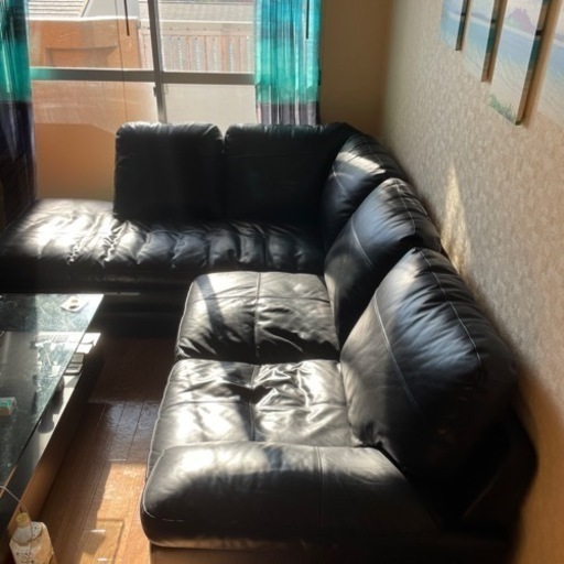 ソファー　3月2日は、1日大丈夫で、３日は、午前中の対応でしたら可能です。